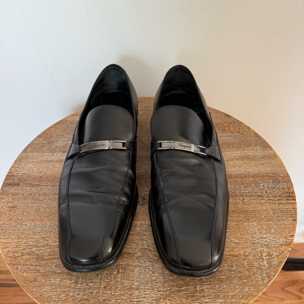 Salvatore Ferragamo Black Bilbo Loafer